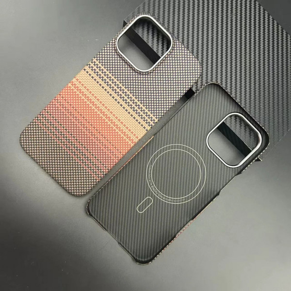 Чехол Оригинальный карбон Sunset Moonrise 1500D для iPhone 16 Pro оранжевый